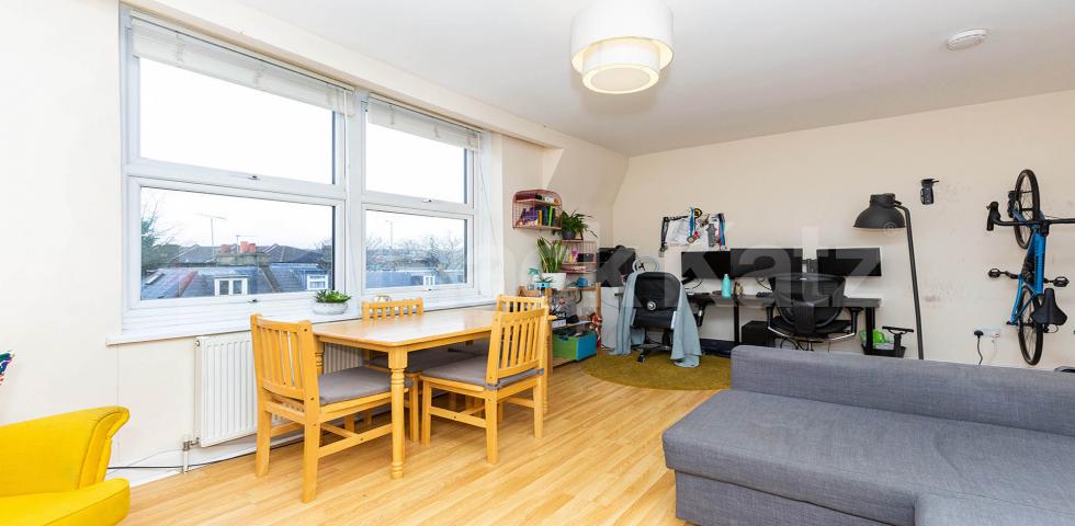 			1 Bedroom, 1 bath, 1 reception Apartment			 Middle Lane, CROUCH END